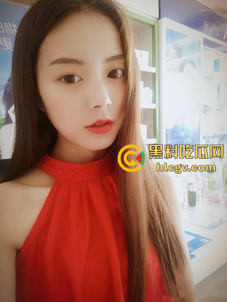 西安极品淫妻【李彤】泄露大瓜!绿毛龟带妻划船露出,宾馆捆绑给单男爽操!-3