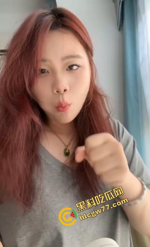 抖音网红『小痞太帅了』私拍流出!清纯女神变母狗 黑丝自慰淫水狂喷,金主无套后入猛操嫩穴!-6