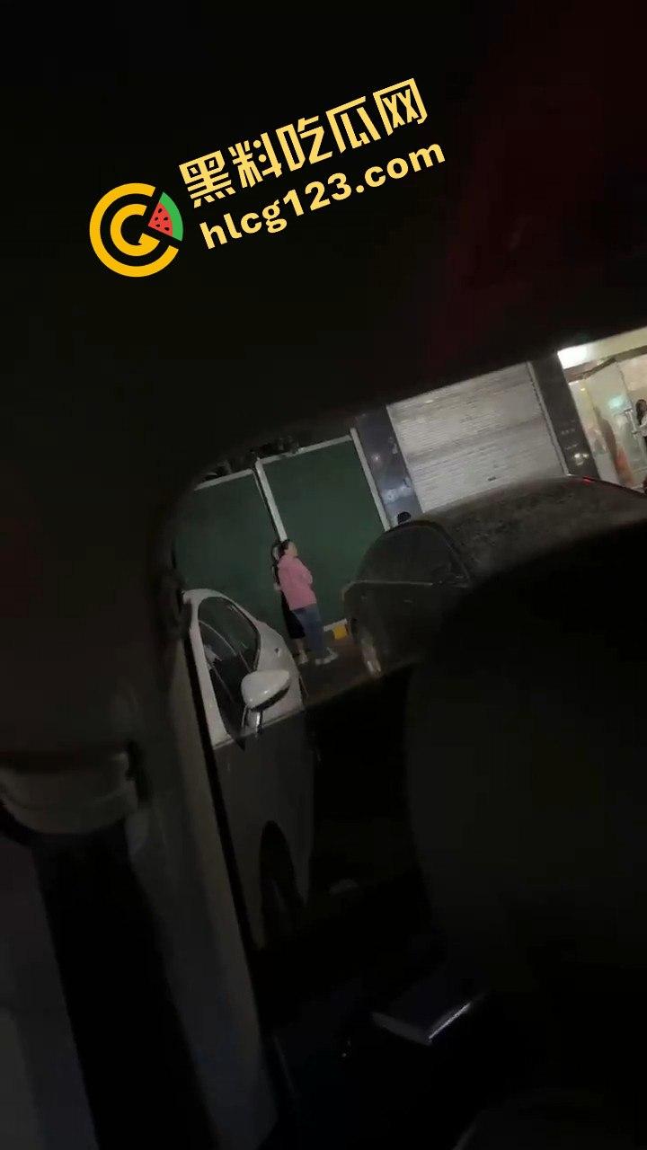 石家庄抓小三！母子联手出击，轮流暴打小三，这儿子没白养！-10