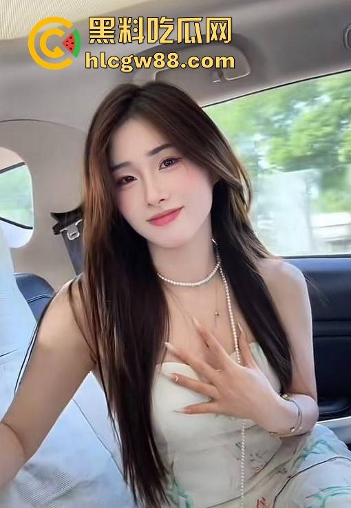 抖音极品高颜值网红【百利甜甜】黑丝学生装 露脸自慰 高级粉丝群福利大放送 先射为敬!-4