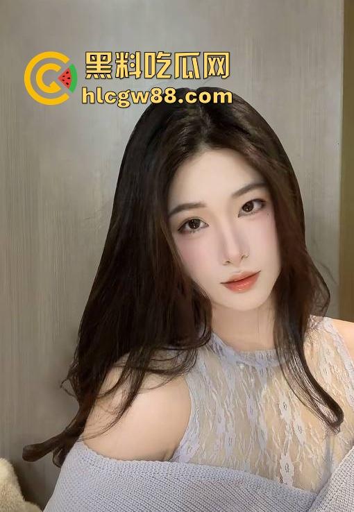 抖音极品高颜值网红【百利甜甜】黑丝学生装 露脸自慰 高级粉丝群福利大放送 先射为敬!-17