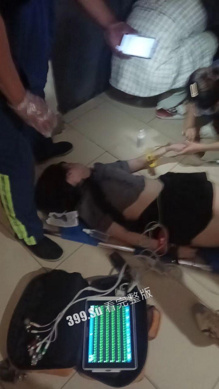 大悦城布车 一男一女拼酒 龙舌兰一口闷，直接把自己喝死了   千万别为了装逼把命给交代了-6