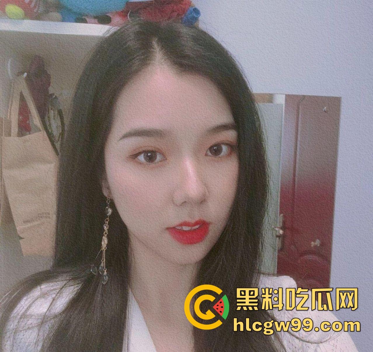 重庆OL女职员【林薇俞】职场精英变主人的反差母狗,露脸调教照疯传,骚货反差是玩的明明白白!-4