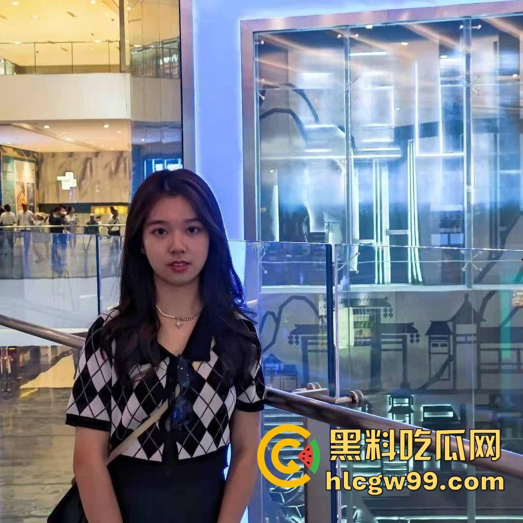 重庆OL女职员【林薇俞】职场精英变主人的反差母狗,露脸调教照疯传,骚货反差是玩的明明白白!-6