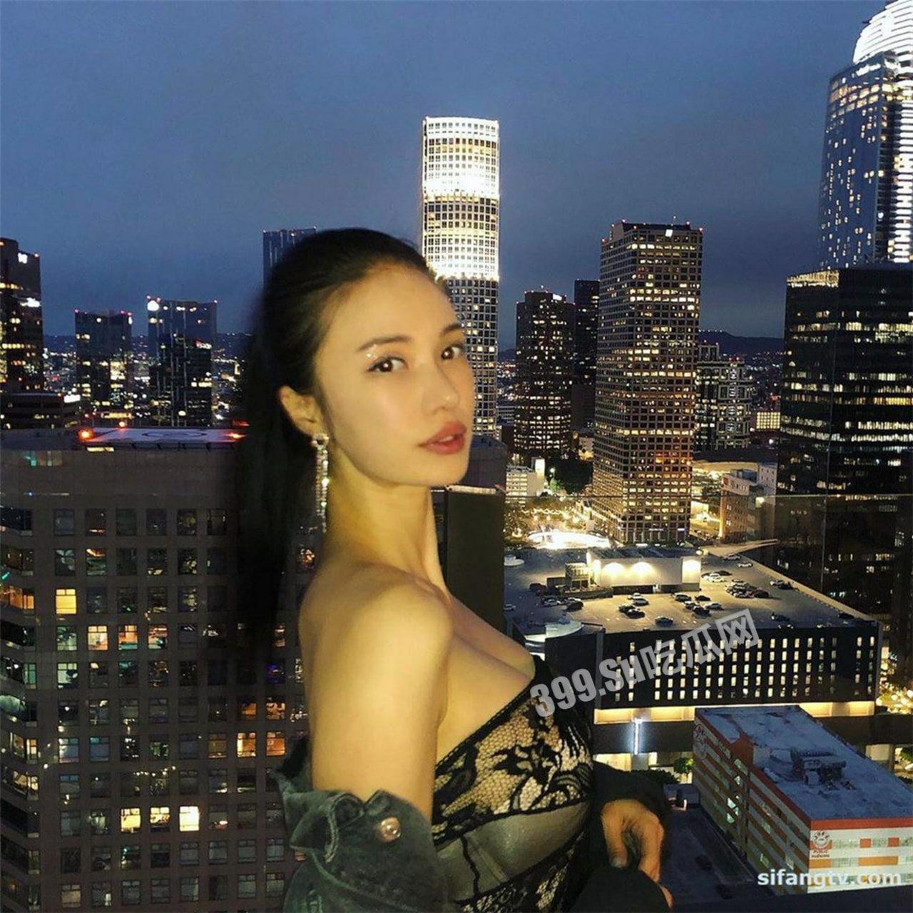 独家重磅 安徽极品模特 EMILY（可可） 与大吊男友啪啪流出 成熟的外表下是淫娃荡妇的内心-1