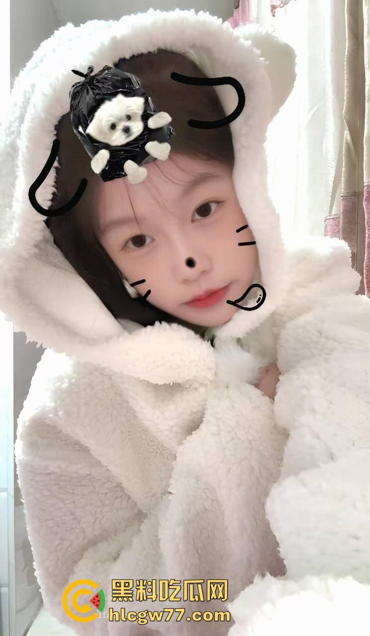 推特福利姬【糖糖tangtang886】清纯少萝搭配巨乳反差 年纪轻轻就出来卖 少走多年弯路!-3