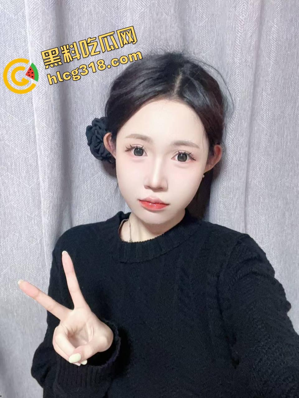 常去正规按摩店挑熟练技师,没想到这次技师小妹被我撩到神魂颠倒,冒险直接骑上我的大鸡鸡!-2