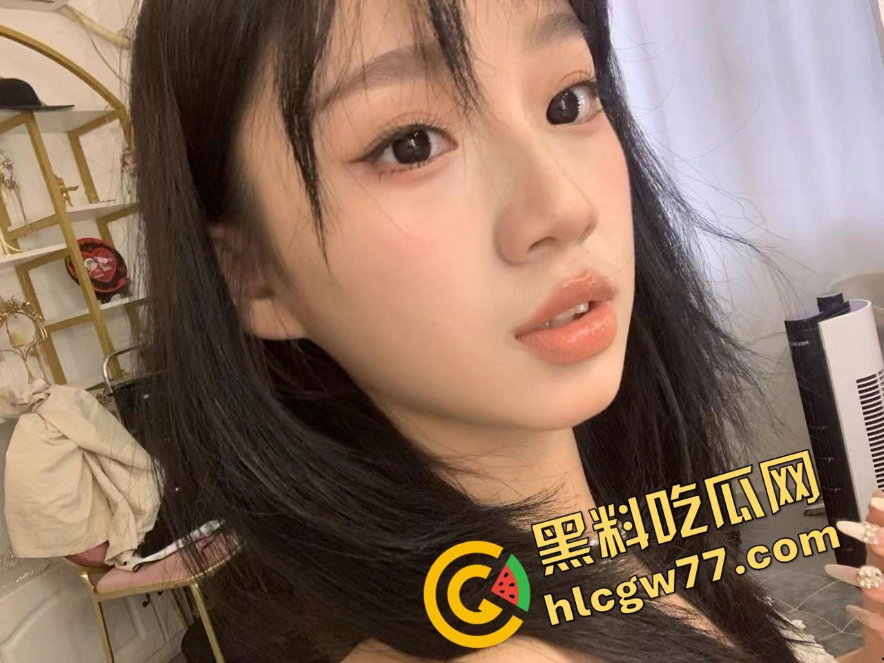 南阳『孙艺欣』浓眉大眼颜值拉满,宿舍偷拍流出,小母狗本性爆发,一晚被操7次还求再来!-7