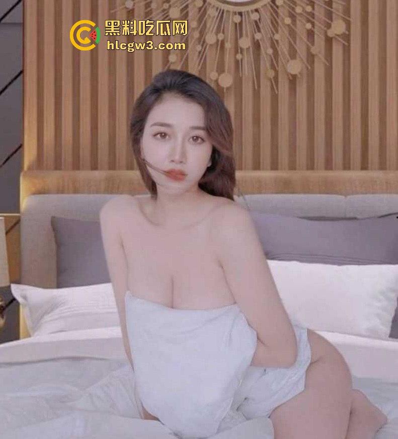 【猫先生】越南FCup模特约炮视频疯传!落地窗前暴力后入,极致打桩场面让人看硬了!-12