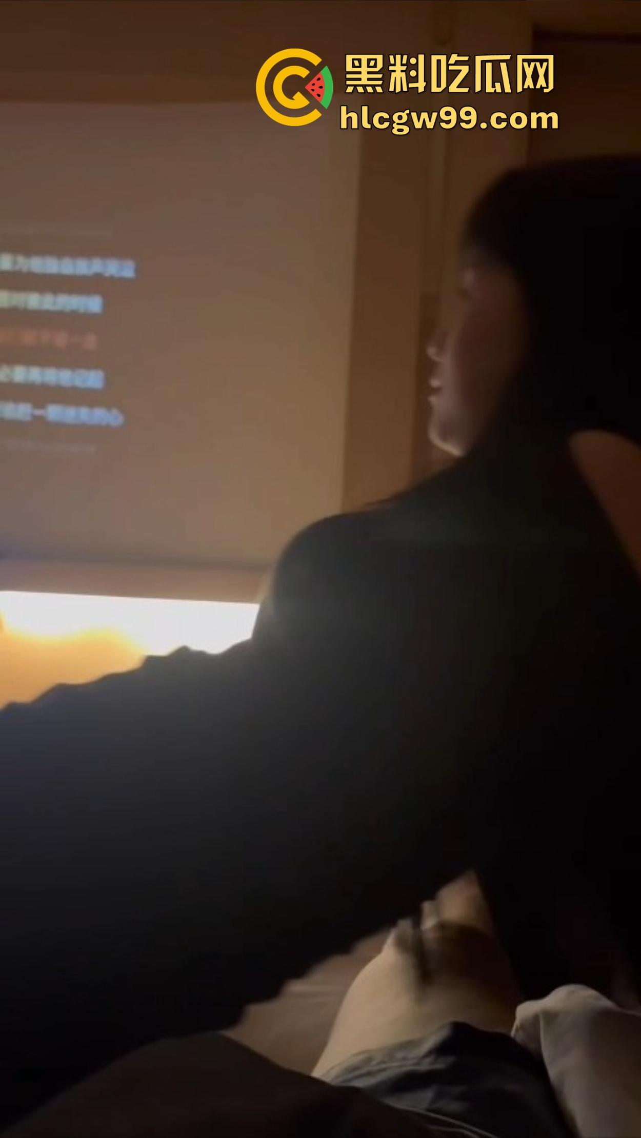 按摩分荤素 两种玩法各有千秋 荤的直捣黄龙枪出如龙 素的蹭蹭不进靠颅内高潮 双绝的按摩艺术你爱那种?-7