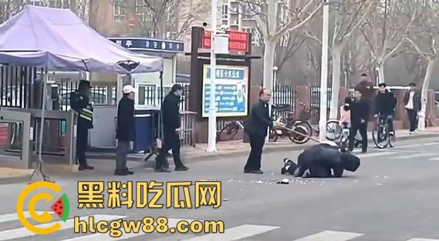 河北工业大学惊天血案,博士生不堪压榨持刀砍导师,门外爆发激烈冲突,学术奴役把人逼疯了!-6